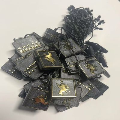 Ετικέτα τιμής ενδυμάτων Swing Ετικέτες δέσμων Μαύρες ετικέτες κρέμασης