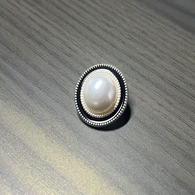 Πλαστικό ρούχα αξεσουάρ στρογγυλό μαργαριταρένιο κουμπί κυρίες πλεκτό καρδιγκάν