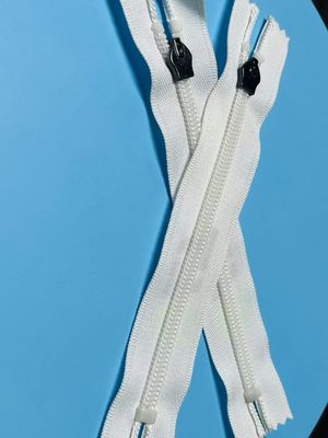 Χονδρικά ανθεκτικά ρούχα πλαστικό πολυεστέρα φερμουάρ Slider εξατομικευμένο