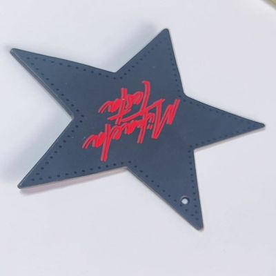 Εμπορικά ρούχα Swing Clothing Hang Tag Star Design Για Ευχαριστήσεις Κόμματος