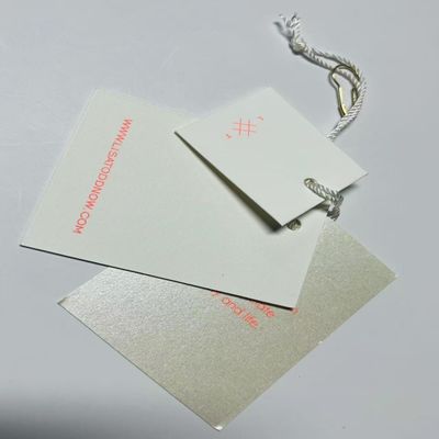 Πλήρες χρώμα Αειφόρο χαρτί ρούχα Jacket Hang Tag Custom